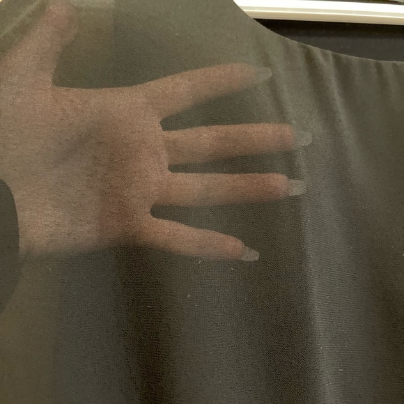 Mesh overlay short sleeve top - Picture 3 of 3